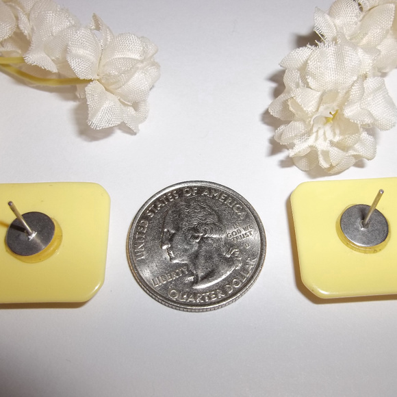 VINTAGE Earrings Yellow Square Post Art Deco Jewelry Retro Find Fashion Set 7044 - Picture 8 of 9